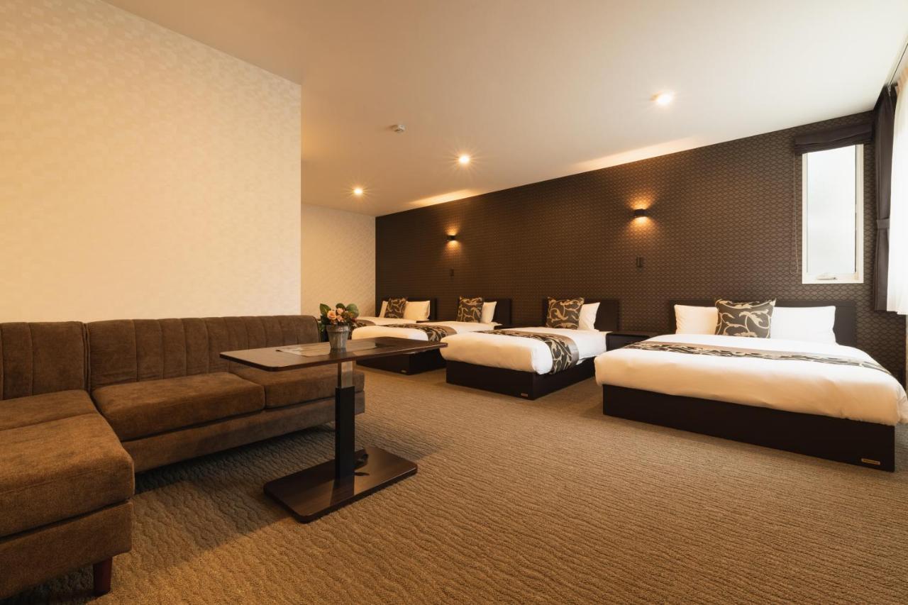 Grand Base Nagasaki Ekimae Aparthotel Kültér fotó